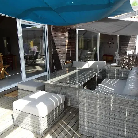 Charmante Maison Avec Piscine Privee Et Wifi En Dordogne - Fr-1-616-96 Montagrier